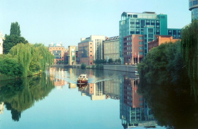 Spree-River-Berlin-Germany-01